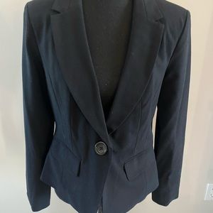 One button black blazer